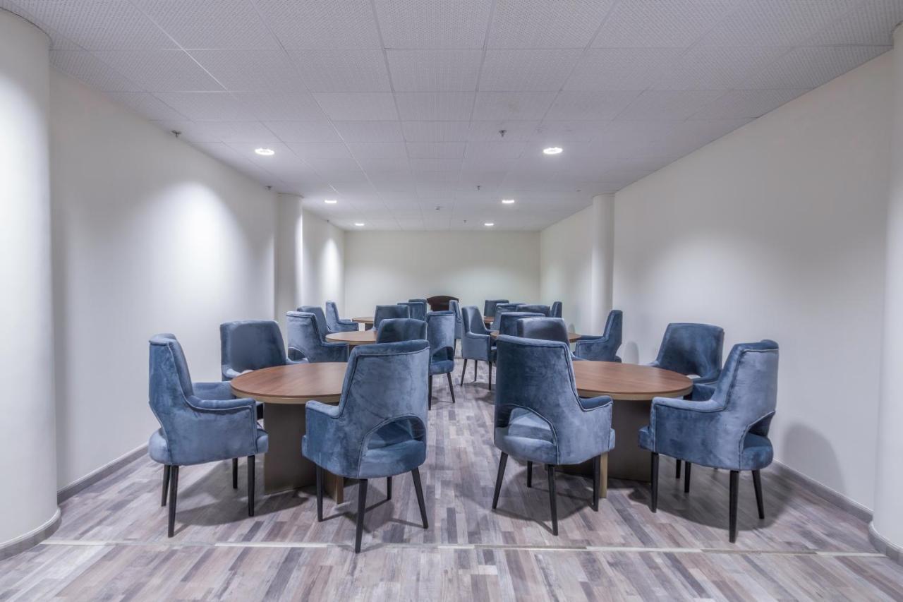 The Address Palace Apartments Νταμάμ Εξωτερικό φωτογραφία